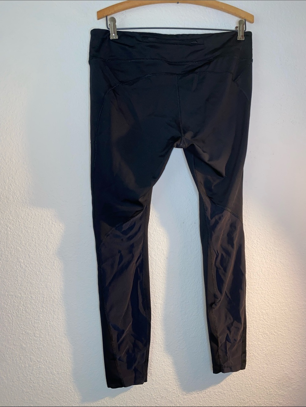🐛Nike Dri-Fit black drawstring leggings with mesh details! - Picture 2 of 13